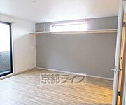 頭上収納もあります。