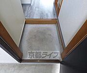 出入りに十分なスペースを確保した玄関です。