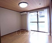 木の天井はゆっくり眠れそうですね。