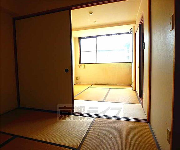 寝室