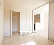 寝室として利用可能です。