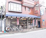 大阪屋まで118m 京阪墨染駅が最寄のスーパーです。墨染通り沿いのスーパーです。