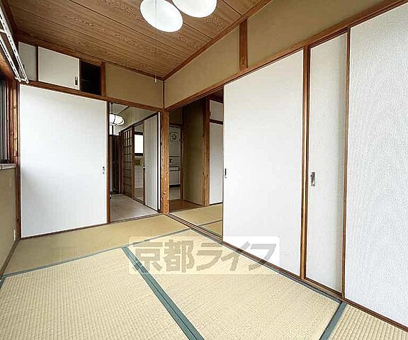 寝室