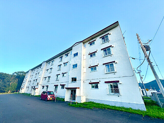 7 / 15