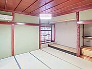 8帖の広々とした和室は、客間や趣味の部屋にも。