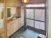 明るく開放感のある玄関。お客様を心地よくお迎えできます。