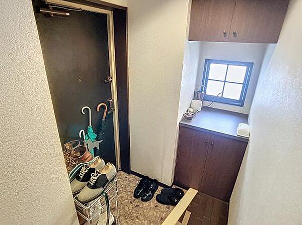 玄関を拡大表示