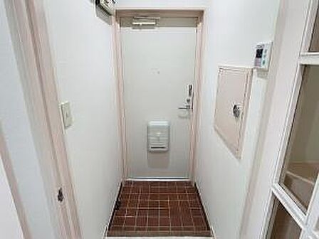 パステルカラーが可愛い玄関は、帰るたびに癒やされます。