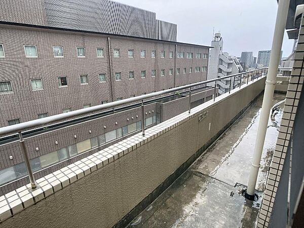 バルコニーを拡大表示