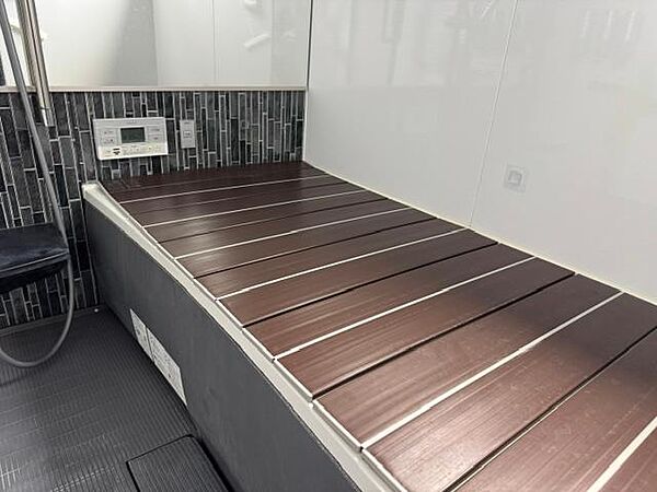 浴室を拡大表示