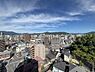 その他：都市の活気と豊かな自然が織りなす眺望。開放感あふれる空の下、心安らぐひとときを。