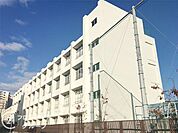 大阪市立城東中学校 徒歩9分。 670m