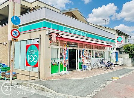 ローソンストア100東淀川菅原店 徒歩2分。 140m