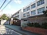 周辺：大阪市立東淀中学校 徒歩10分。 770m