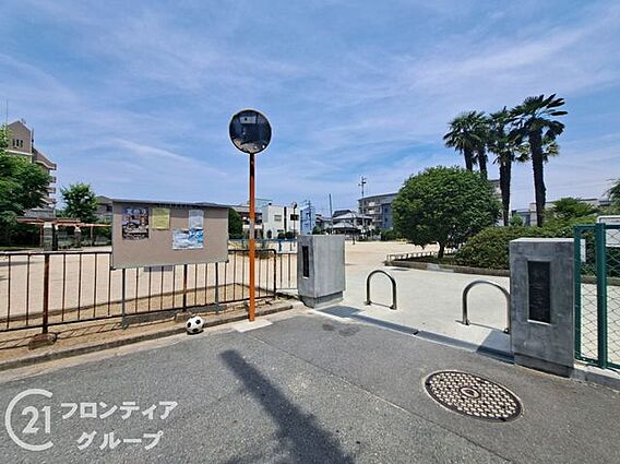 稲田公園 徒歩...