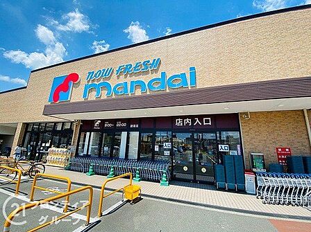 万代諸福店 徒歩4分。 320m