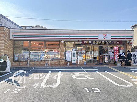 セブンイレブン大阪大宮3丁目店 徒歩4分。 290m