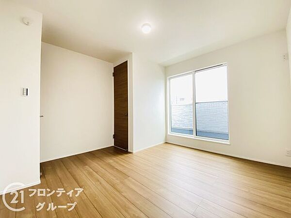 寝室を拡大表示