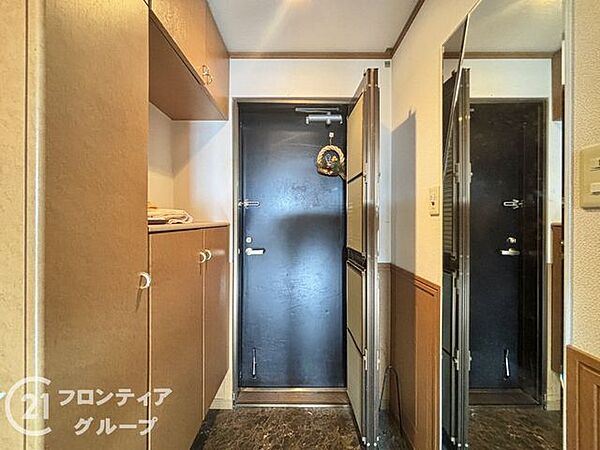 玄関を拡大表示