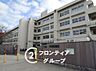 周辺：大東市立四条小学校 徒歩17分。 1290m