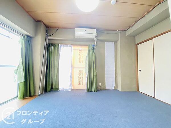寝室