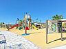 周辺：よつば未来公園 徒歩5分。子供用の遊具から大人向けの健康器具まであり、老若男女幅広く集える公園。3歳児未満専用遊具あり。有料駐車場付き。 390m