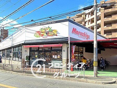マルシゲ香里店 徒歩7分。 530m