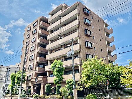 「いつかは」と思っていた住まい探しも、具体的に動き出すと意外とスムーズに進むものです。まずは気軽にご相談いただけます