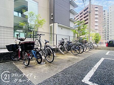 写真だけではわからない採光・広さ・周辺環境の実感は、実際に足を運んでみることが一番です。ご見学はいつでもご予約いただけます