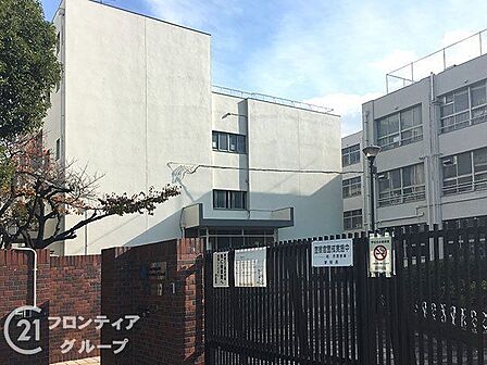 大阪市立関目東小学校 徒歩4分。 260m
