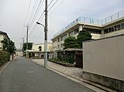 練馬区立早宮小学校まで約787m