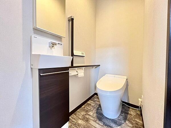 トイレを拡大表示
