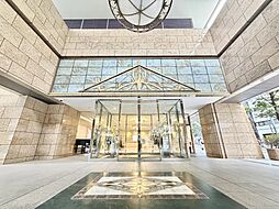 【Entrance hall】エントランスホール