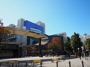 池袋駅まで約623m