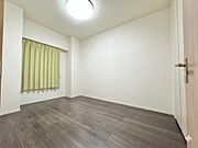 【画像処理技術で家具を消し、空室を再現しています。】【Bedroom】居室