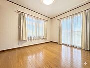 【画像処理技術で家具を消し、空室を再現しています。】【Bedroom】居室