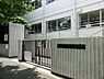 周辺：世田谷区立駒沢中学校まで約880m