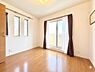 寝室：【画像処理技術で家具を消し、空室イメージを再現しています】【Bedroom】居室