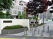 三軒屋公園まで約397m