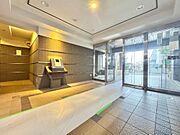 【Entrance hall】エントランスホール
