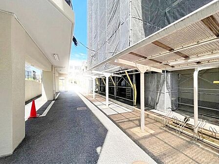 【Bicycle Parking area】駐輪場