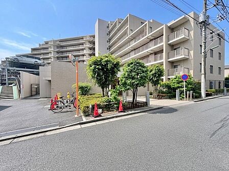 「AI加工により、空を晴天にしております」【Exterior】外観