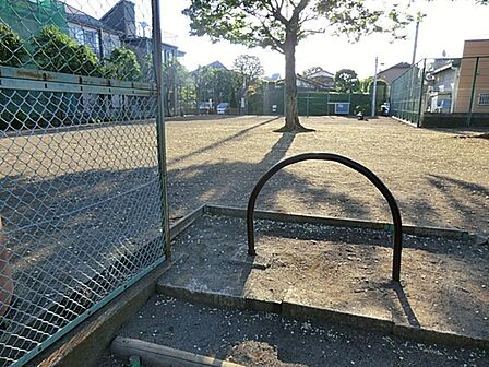 あかしあ児童公園まで約486m