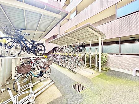 【Bicycle parking area】駐輪場