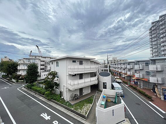 手を伸ばせば、...