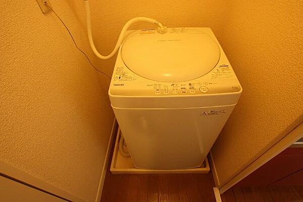 画像11:洗濯機置場