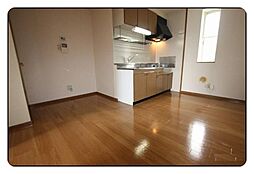 JR山陽本線 東福山駅 徒歩10分の賃貸アパート 2階2DKのリビング/ダイニング