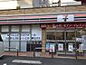 周辺：【コンビニエンスストア】セブンイレブン吹田江坂町一丁目店まで376ｍ