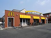 マクドナルド(400m)