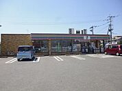 セブンイレブン(150m)
